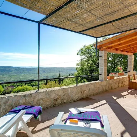 Sleeps 4 Pool Air Con Wifi Villa *